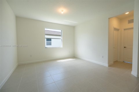 Villa ou maison à louer à Homestead, Floride: 4 chambres № 2168342 - photo 20