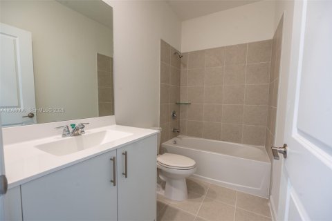 Villa ou maison à louer à Homestead, Floride: 4 chambres № 2168342 - photo 21