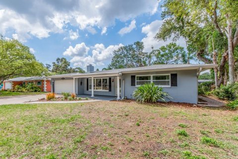 House in Dunedin, Florida 3 bedrooms, 134.15 sq.m. № 1876242 - photo 2
