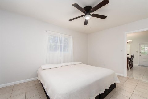 House in Dunedin, Florida 3 bedrooms, 134.15 sq.m. № 1876242 - photo 18