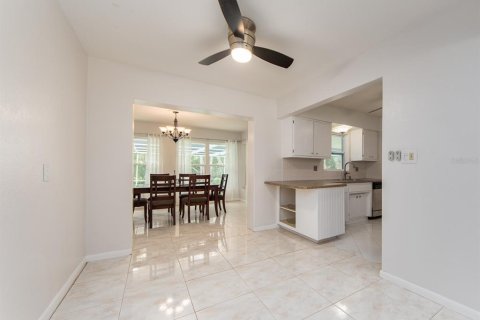 House in Dunedin, Florida 3 bedrooms, 134.15 sq.m. № 1876242 - photo 10