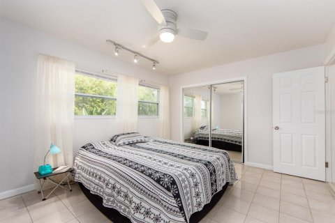House in Dunedin, Florida 3 bedrooms, 134.15 sq.m. № 1876242 - photo 23