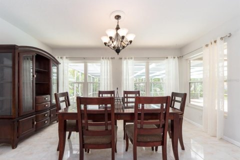 House in Dunedin, Florida 3 bedrooms, 134.15 sq.m. № 1876242 - photo 15