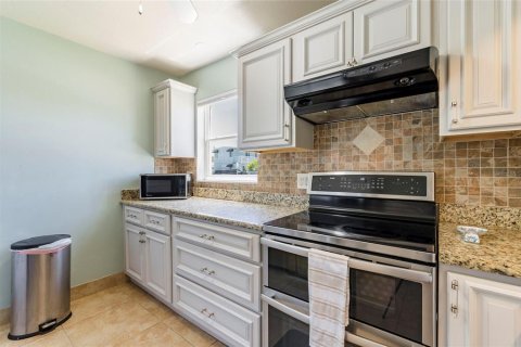 Condominio en venta en Saint Pete Beach, Florida, 2 dormitorios, 126.72 m2 № 2210468 - foto 15