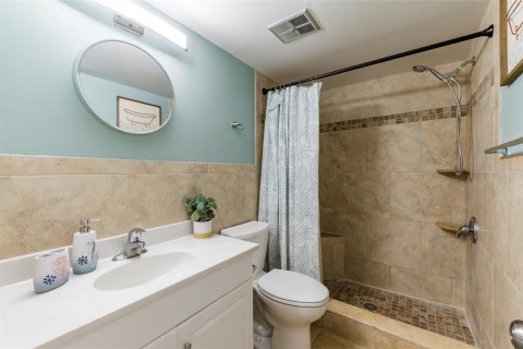 Condominio en venta en Saint Pete Beach, Florida, 2 dormitorios, 126.72 m2 № 2210468 - foto 30