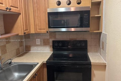 Copropriété à louer à Wilton Manors, Floride: 1 chambre, 55.46 m2 № 1770855 - photo 6