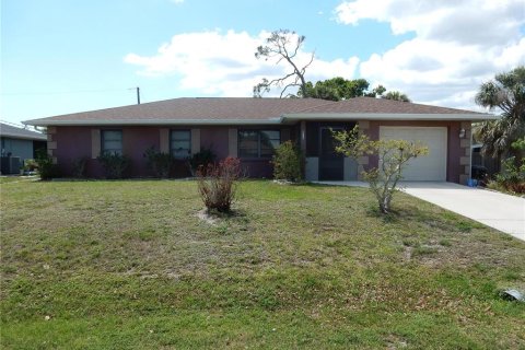 Casa en venta en Port Charlotte, Florida, 3 dormitorios, 152.45 m2 № 1637946 - foto 1