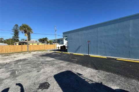 Terreno en venta en Madeira Beach, Florida № 2104282 - foto 3