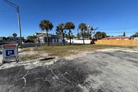 Terreno en venta en Madeira Beach, Florida № 2104282 - foto 2