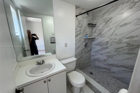 Copropriété à louer à Miami, Floride: 2 chambres, 87.79 m2 № 2154535 - photo 8