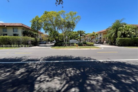 Condo à Miami, Floride, 2 chambres  № 2154535