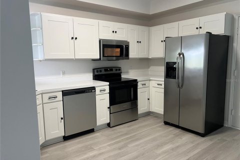 Condo in Davenport, Florida, 2 bedrooms  № 2390957 - photo 5