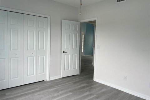 Condo in Davenport, Florida, 2 bedrooms  № 2390957 - photo 6