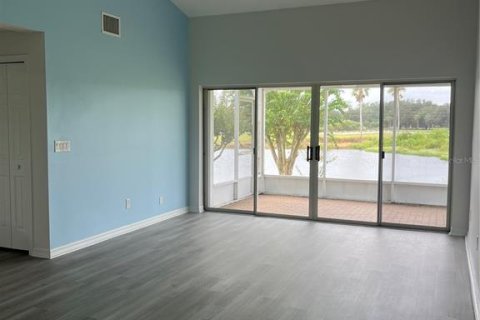 Condo in Davenport, Florida, 2 bedrooms  № 2390957 - photo 3