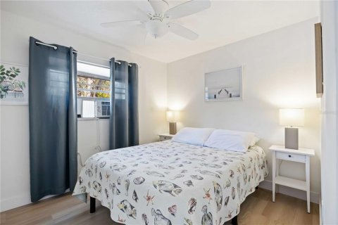 Immobilier commercial à vendre à Englewood, Floride: 5 chambres, 294.87 m2 № 2424123 - photo 26