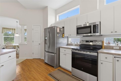 House in Leesburg, Florida 3 bedrooms, 173.08 sq.m. № 2354885 - photo 11