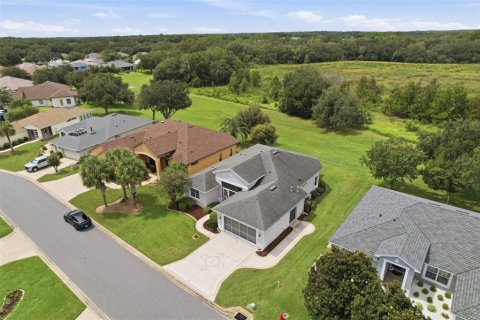 House in Leesburg, Florida 3 bedrooms, 173.08 sq.m. № 2354885 - photo 24