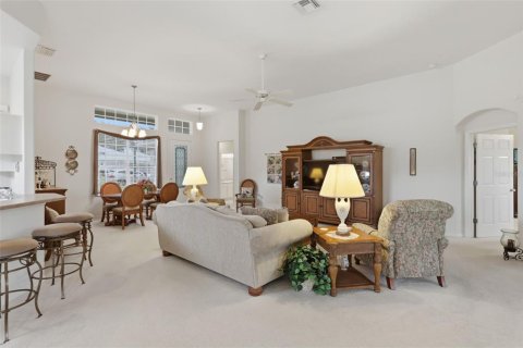 House in Leesburg, Florida 3 bedrooms, 173.08 sq.m. № 2354885 - photo 8