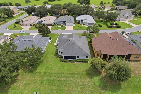 House in Leesburg, Florida 3 bedrooms, 173.08 sq.m. № 2354885 - photo 26