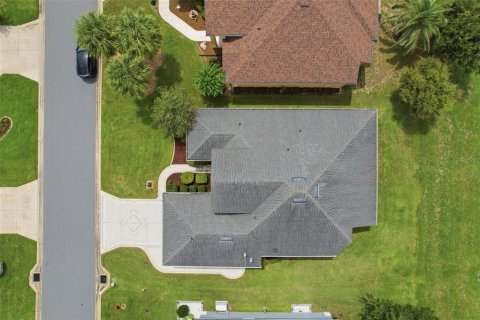 House in Leesburg, Florida 3 bedrooms, 173.08 sq.m. № 2354885 - photo 25