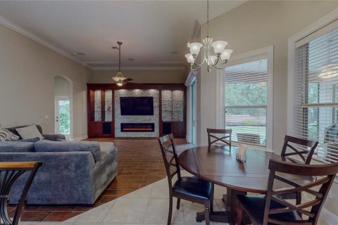 Villa ou maison à vendre à Mount Dora, Floride: 4 chambres, 277.78 m2 № 1908243 - photo 17