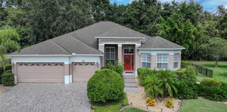 Villa ou maison à STONEYBROOK HILLS à Mount Dora, Floride 4 chambres, 277.78 m2 № 1908243