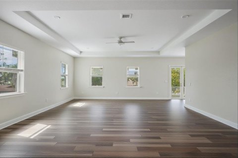 Villa ou maison à vendre à New Port Richey, Floride: 4 chambres, 198.53 m2 № 1608695 - photo 9