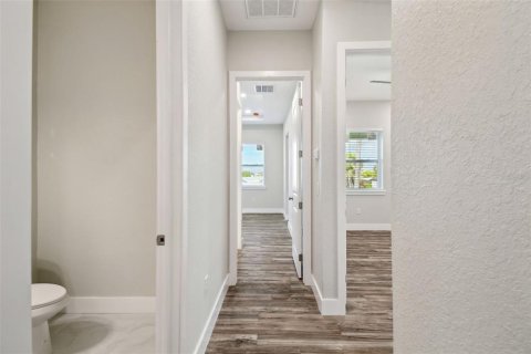Villa ou maison à vendre à New Port Richey, Floride: 4 chambres, 198.53 m2 № 1608695 - photo 17
