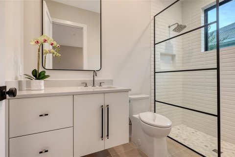 Casa en venta en Bradenton, Florida, 4 dormitorios, 425.03 m2 № 1564411 - foto 29