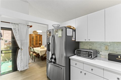 Купить виллу или дом в Хайалиа, Флорида 3 спальни, 149.76м2, № 1748245 - фото 14