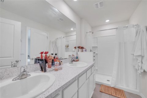 Casa en alquiler en Dade City, Florida, 3 dormitorios, 184.69 m2 № 2258663 - foto 24