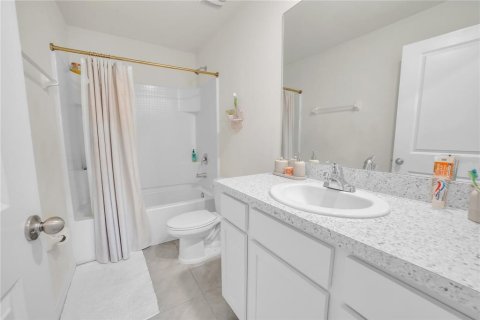 Casa en alquiler en Dade City, Florida, 3 dormitorios, 184.69 m2 № 2258663 - foto 28