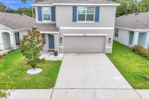 House in Dade City, Florida 3 bedrooms, 184.69 sq.m. № 2258663