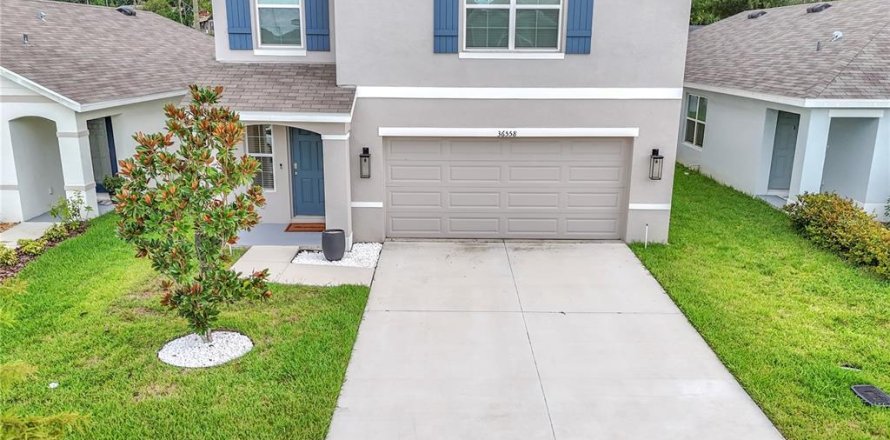 Casa en Dade City, Florida 3 dormitorios, 184.69 m2 № 2258663