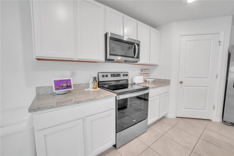 Casa en alquiler en Dade City, Florida, 3 dormitorios, 184.69 m2 № 2258663 - foto 14