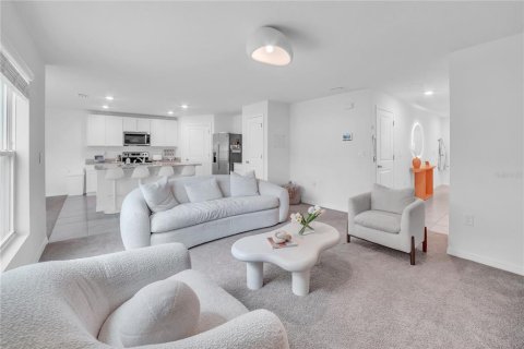 Casa en alquiler en Dade City, Florida, 3 dormitorios, 184.69 m2 № 2258663 - foto 9