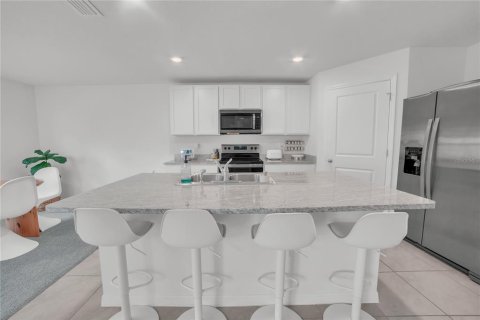 Casa en alquiler en Dade City, Florida, 3 dormitorios, 184.69 m2 № 2258663 - foto 12