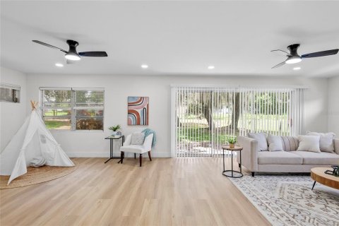 Casa en venta en Leesburg, Florida, 3 dormitorios, 137.31 m2 № 1880678 - foto 9