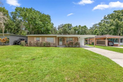 Casa en venta en Leesburg, Florida, 3 dormitorios, 137.31 m2 № 1880678 - foto 1