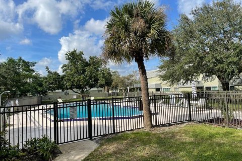 Condominio en alquiler en Orlando, Florida, 2 dormitorios, 89.65 m2 № 1905371 - foto 7