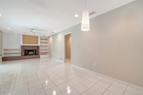 House in Sarasota, Florida 3 bedrooms, 209.96 sq.m. № 1652517 - photo 21