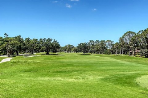 House in Sarasota, Florida 3 bedrooms, 209.96 sq.m. № 1652517 - photo 5