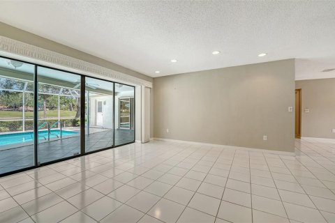 House in Sarasota, Florida 3 bedrooms, 209.96 sq.m. № 1652517 - photo 13