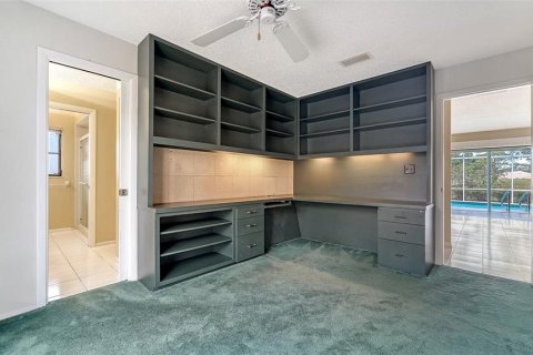 House in Sarasota, Florida 3 bedrooms, 209.96 sq.m. № 1652517 - photo 12