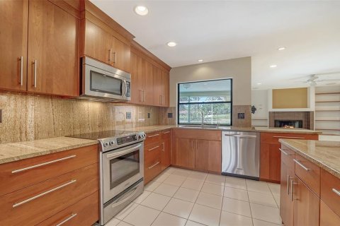 House in Sarasota, Florida 3 bedrooms, 209.96 sq.m. № 1652517 - photo 6