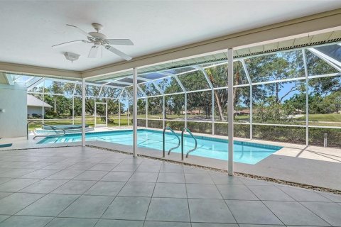 House in Sarasota, Florida 3 bedrooms, 209.96 sq.m. № 1652517 - photo 3