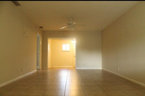 Apartment in West Palm Beach, Florida 3 bedrooms, 120.77 sq.m. № 2193189 - photo 14