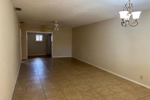 Apartment in West Palm Beach, Florida 3 bedrooms, 120.77 sq.m. № 2193189 - photo 5