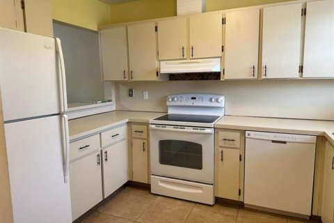Apartment in West Palm Beach, Florida 3 bedrooms, 120.77 sq.m. № 2193189 - photo 2