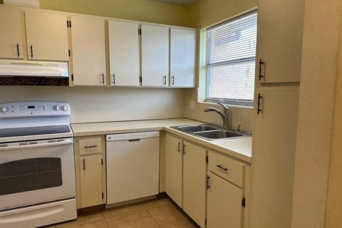 Apartment in West Palm Beach, Florida 3 bedrooms, 120.77 sq.m. № 2193189 - photo 3